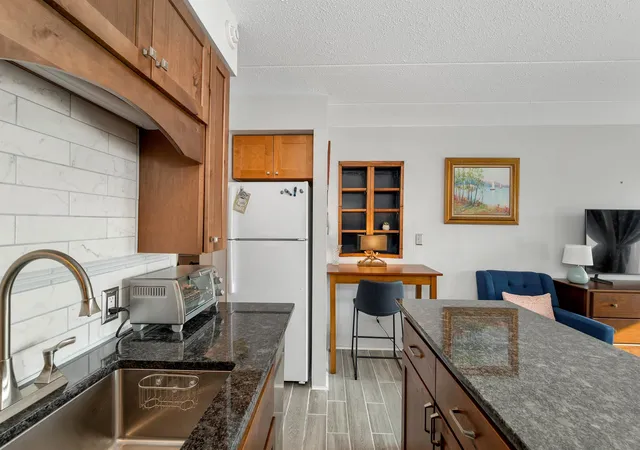 Photo 4 of Condo for sale at 375 Endicott St N #104, Laconia, NH 03246 | MLS# 5112608 | Listing updated on 2026-10-21