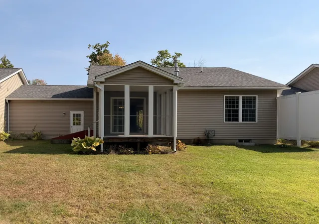 Photo 1 of Townhouse for sale at 17c Granite Dr, Danville, NH 03819 | MLS# 5112642 | Listing updated on 2026-10-17