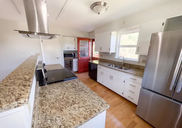 Photo 2 of Single family home for sale at 201 Fairview St, Barre, VT 05641 | MLS# 5112658 | Listing updated on 2026-10-15