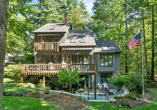 Photo 1 of Sale Pending at 29 Harbourside Dr, Moultonborough, NH 03254 | MLS# 5112704 | Listing updated on 2026-10-13