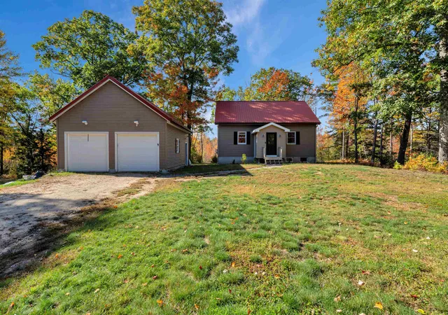 Photo 1 of Sale Pending at 258 Pine River Rd, Effingham, NH 03882 | MLS# 5112785 | Listing updated on 2026-10-11