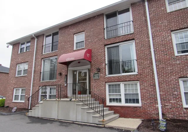 Condo for sale at 97 E Broadway #9, Derry, NH 03038 | MLS# 5112798
