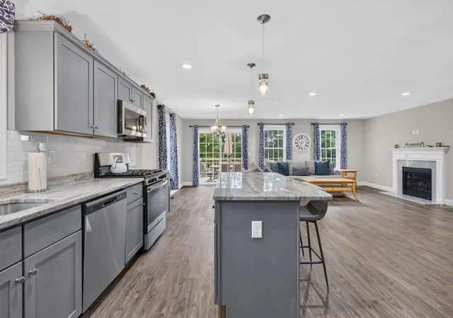 Photo 3 of Condo for sale at 36a Terraceview Dr, Hudson, NH 03051 | MLS# 5112807 | Listing updated on 2026-10-23