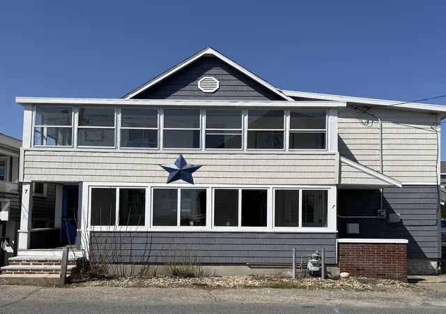 Photo 1 of Multi family home for sale at 7 Dover Ave, Hampton, NH 01830 | MLS# 5112917 | Listing updated on 2026-10-05