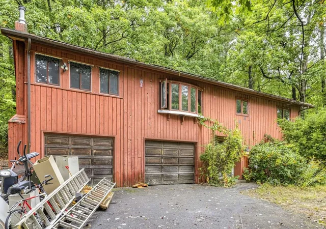 Photo 1 of Single family home for sale at 28 Beechwood Rd, Hudson, NH 03051 | MLS# 5112971 | Listing updated on 2026-10-28