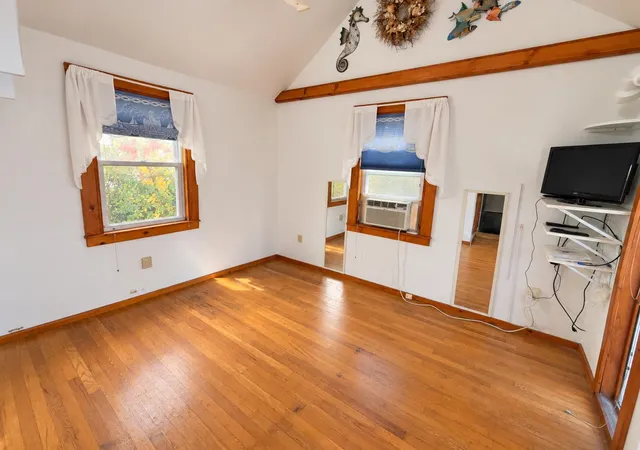 Photo 3 of Sale Pending at 17 Whitten St #3, Hampton, NH 03842 | MLS# 5112977 | Listing updated on 2026-10-13