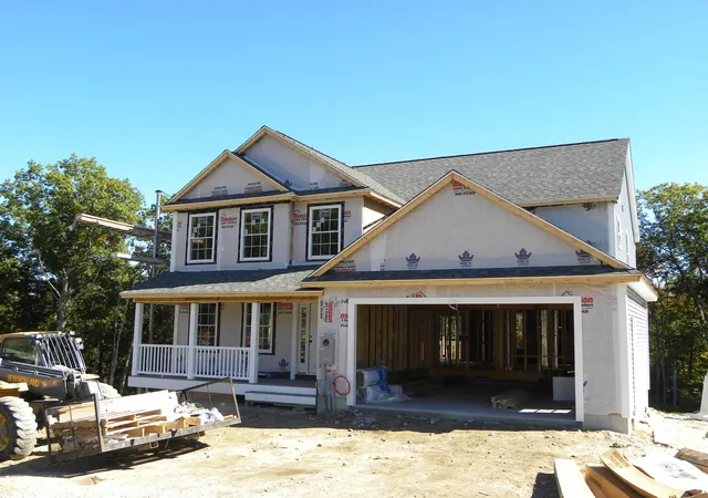 Photo 1 of Single family home for sale at 325 Karatzas Ave #15, Manchester, NH 03104 | MLS# 5113013 | Listing updated on 2026-10-06