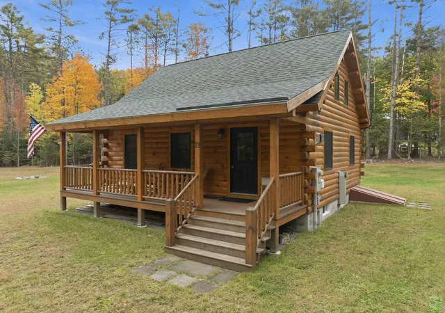 Photo 1 of Single family home for sale at 21 Green Cir, Woodsville, NH 03785 | MLS# 5113016 | Listing updated on 2026-10-07