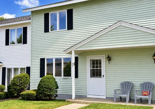Photo 3 of Townhouse for sale at 155 Dorr Dr #7, Rutland City, VT 05701 | MLS# 5113023 | Listing updated on 2026-10-18