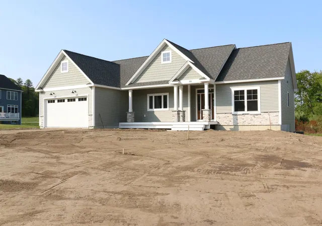 Photo 1 of Sale Pending at 431 Blane Cir #08, Pembroke, NH 03275 | MLS# 5113077 | Listing updated on 2026-10-06