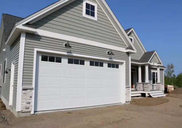 Photo 2 of Sale Pending at 431 Blane Cir #08, Pembroke, NH 03275 | MLS# 5113077 | Listing updated on 2026-10-06