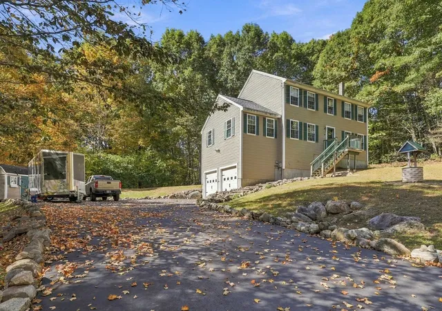 Photo 1 of Single family home for sale at 24 Garland Rd, Nottingham, NH 03290 | MLS# 5113088 | Listing updated on 2026-10-15