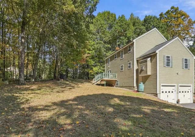 Photo 2 of Single family home for sale at 24 Garland Rd, Nottingham, NH 03290 | MLS# 5113088 | Listing updated on 2026-10-15
