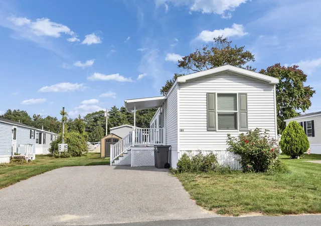 Photo 1 of Manufactured home for sale at 101 Dart Dr, Salem, NH 03079 | MLS# 5113118 | Listing updated on 2026-10-07