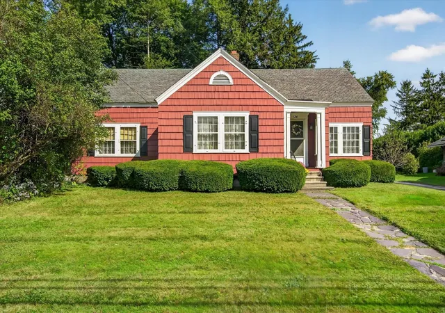 Photo 1 of Single family home for sale at 124 Bellevue Ave, Rutland, VT 05701 | MLS# 5113131 | Listing updated on 2026-10-07