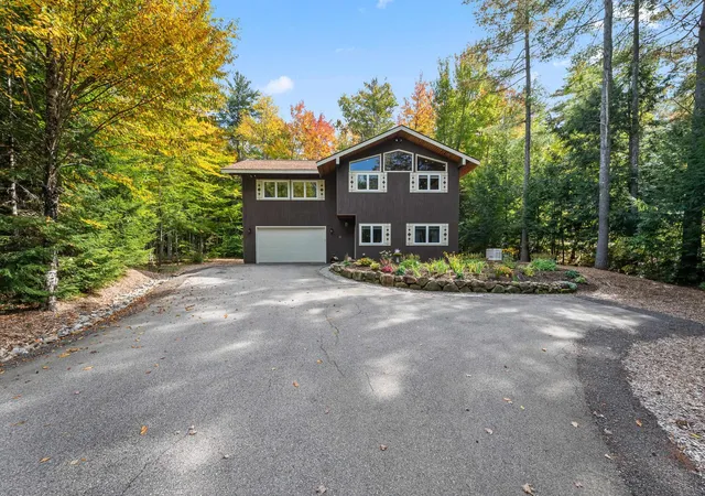 Single family home for sale at 10 Wilhelm Pl, Glen, NH 03838 | MLS# 5113170