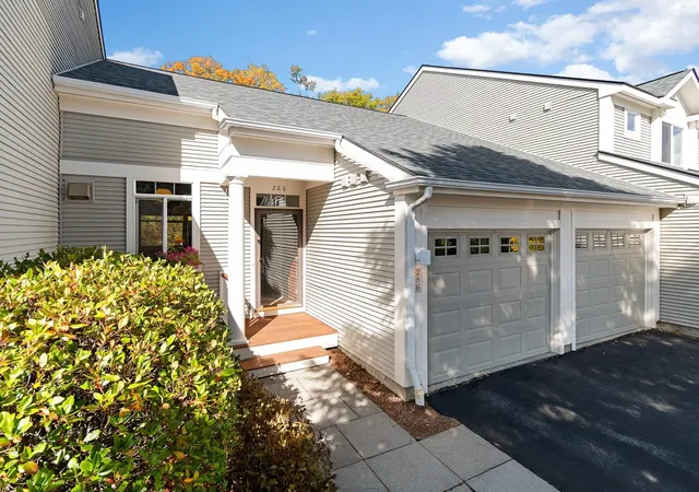 Photo 1 of Townhouse for sale at 286 Park Rd, South Burlington, VT 05403 | MLS# 5113199 | Listing updated on 2026-10-12