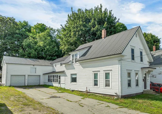 Photo 1 of Multi family home for sale at 8 Winter St, Plymouth, NH 03264 | MLS# 5113204 | Listing updated on 2026-10-07