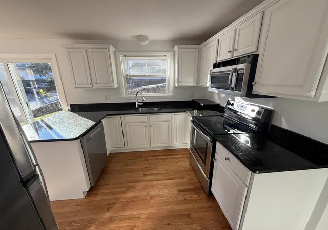 Photo 3 of Single family home for sale at 153 Rumford St, Concord, NH 03301 | MLS# 5113214 | Listing updated on 2026-10-07
