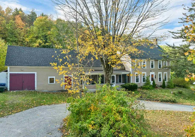 Photo 2 of Single family home for sale at 3 Cheney Hl Rd, Bradford, NH 03221 | MLS# 5113218 | Listing updated on 2026-10-10
