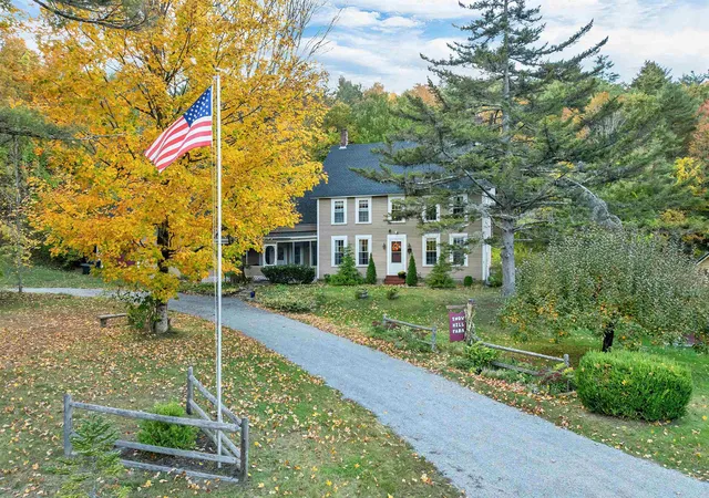 Photo 3 of Single family home for sale at 3 Cheney Hl Rd, Bradford, NH 03221 | MLS# 5113218 | Listing updated on 2026-10-10