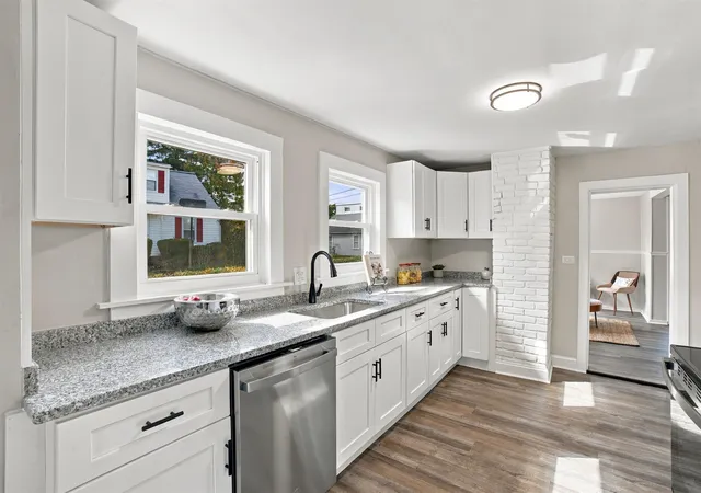 Single family home for sale at 186 Peabody Ave, Manchester, NH 03109 | MLS# 5113286