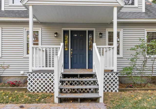 Photo 4 of Sale Pending at 94 Bunker Hl Rd, Auburn, NH 03032 | MLS# 5113294 | Listing updated on 2026-10-12