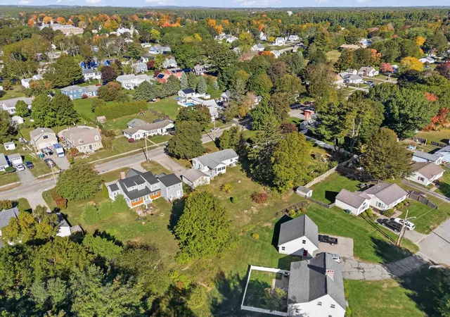 Photo 3 of Single family home for sale at 25 Moulton Rd, Hampton, NH 03842 | MLS# 5113295 | Listing updated on 2026-10-14