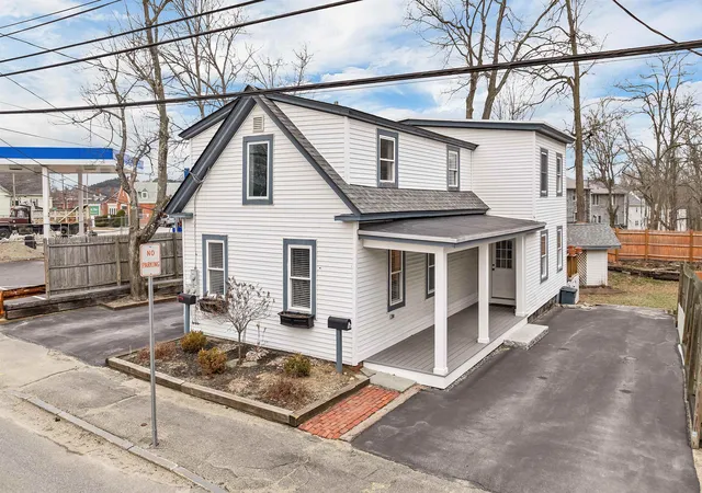 Photo 1 of Sale Pending at 10 Court St, Dover, NH 03820 | MLS# 5113310 | Listing updated on 2026-10-12