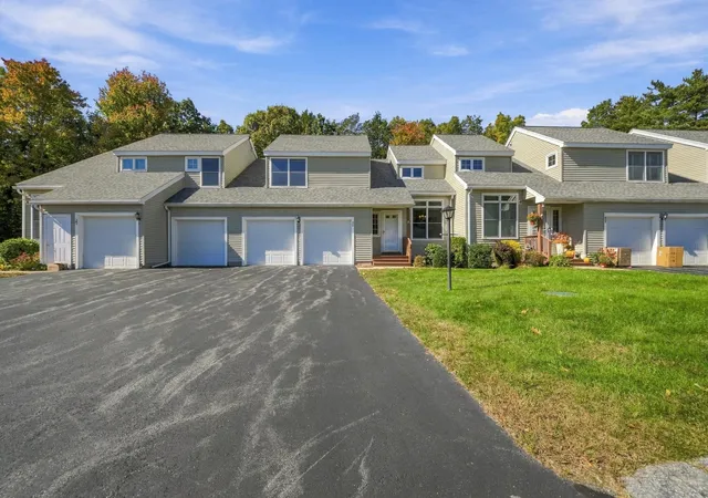 Photo 1 of Townhouse for sale at 35 Coles Way, Atkinson, NH 03811 | MLS# 5113313 | Listing updated on 2026-10-07