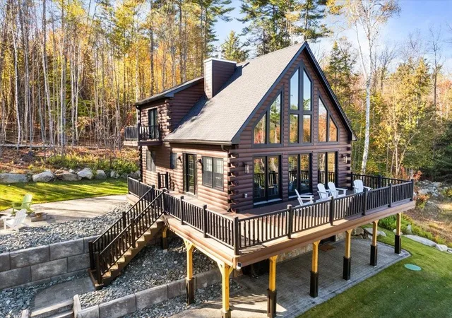Photo 1 of Single family home for sale at 135 Lakeside Dr, Woodsville, NH 03765 | MLS# 5113315 | Listing updated on 2026-10-08