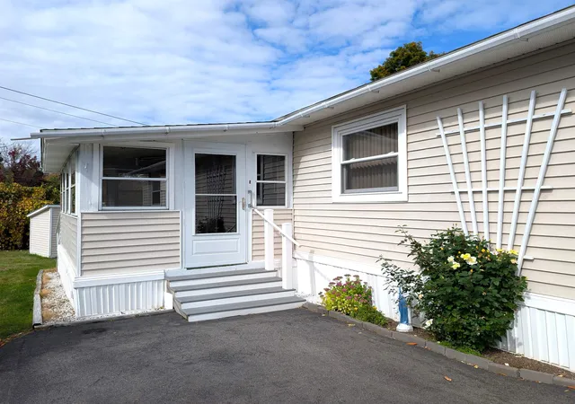 Manufactured home for sale at 40 Hampton Rd #A6, Exeter, NH 03833 | MLS# 5113347