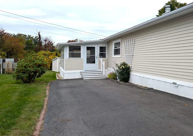 Photo 3 of Manufactured home for sale at 40 Hampton Rd #A6, Exeter, NH 03833 | MLS# 5113347 | Listing updated on 2026-10-09