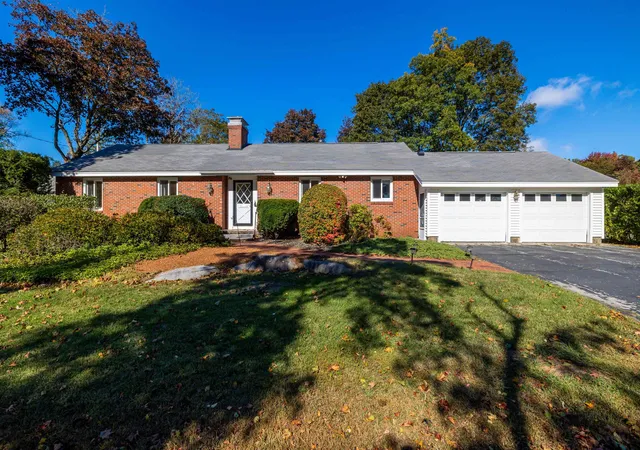 Photo 1 of Single family home for sale at 22 Ridge Rd, Concord, NH 03301 | MLS# 5113364 | Listing updated on 2026-10-08