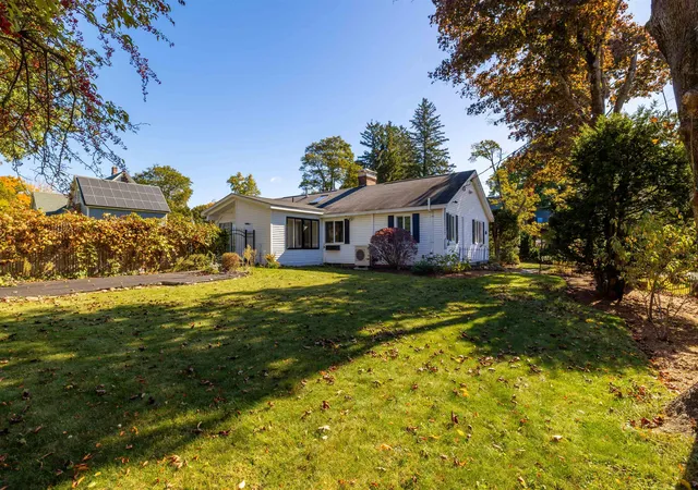 Photo 2 of Single family home for sale at 22 Ridge Rd, Concord, NH 03301 | MLS# 5113364 | Listing updated on 2026-10-08