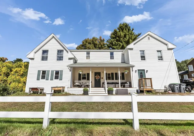 Photo 1 of Single family home for sale at 29 Martins Fry Rd, Hooksett, NH 03106 | MLS# 5113429 | Listing updated on 2026-10-16