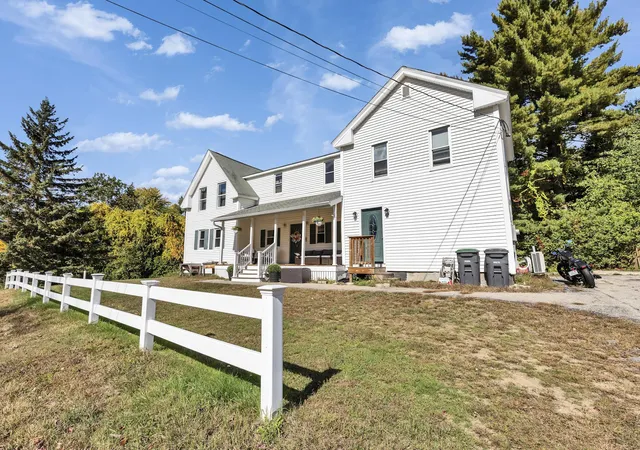 Photo 3 of Single family home for sale at 29 Martins Fry Rd, Hooksett, NH 03106 | MLS# 5113429 | Listing updated on 2026-10-16