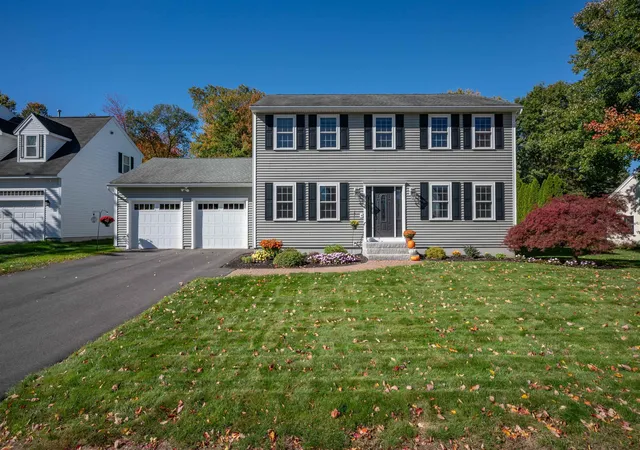 Single family home for sale at 10 Brant Dr, Merrimack, NH 03054 | MLS# 5113462