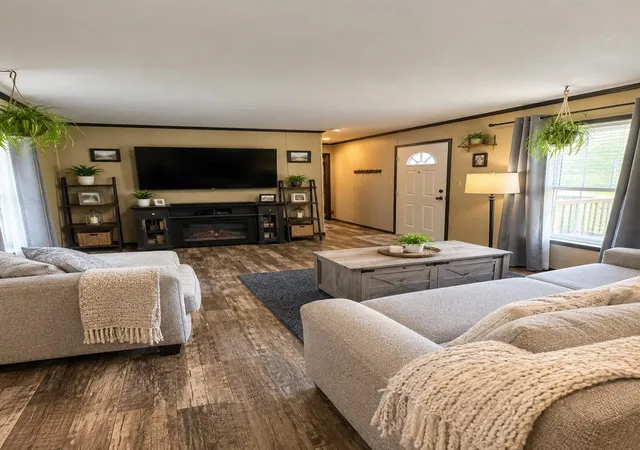 Photo 3 of Single family home for sale at 193 Curtis Ave, Rutland, VT 05701 | MLS# 5113484 | Listing updated on 2026-10-21