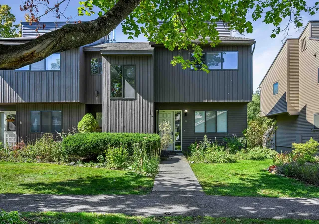 Photo 1 of Townhouse for sale at 5 Lexington Green St, South Burlington, VT 05403 | MLS# 5113507 | Listing updated on 2026-10-11