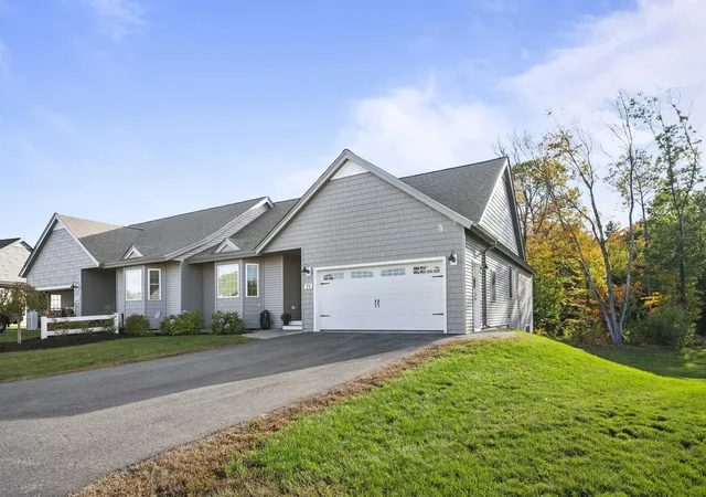 Photo 3 of Single family home for sale at 7 Cardinal Ln #B, Epping, NH 03042 | MLS# 5113516 | Listing updated on 2026-10-14