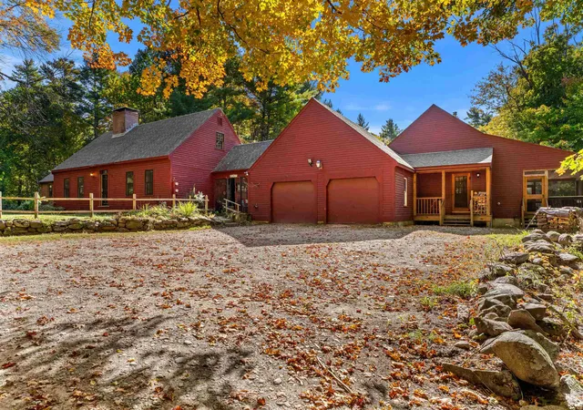 Single family home for sale at 392 Dennison Pond Rd, Francestown, NH 03043 | MLS# 5113576