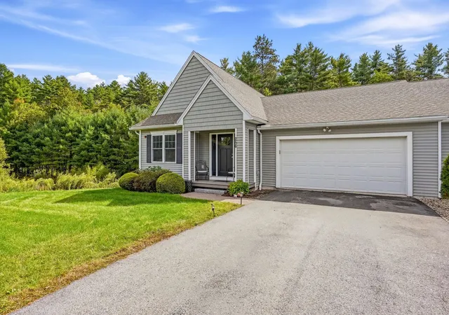 Photo 1 of Condo for sale at 256 Villager Rd, Chester, NH 03036 | MLS# 5113580 | Listing updated on 2026-10-11