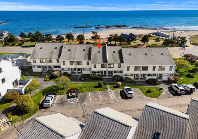 Photo 2 of Townhouse for sale at 947 Ocean Blvd #14, Hampton, NH 03842 | MLS# 5113607 | Listing updated on 2026-10-09