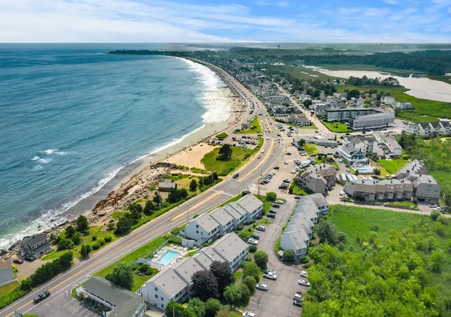 Photo 3 of Townhouse for sale at 947 Ocean Blvd #14, Hampton, NH 03842 | MLS# 5113607 | Listing updated on 2026-10-09
