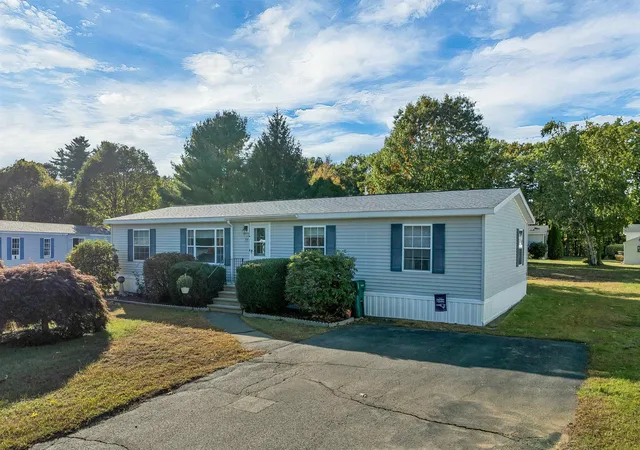Photo 2 of Manufactured home for sale at 59 Oak Dr, North Hampton, NH 03862 | MLS# 5113616 | Listing updated on 2026-10-13