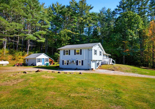 Photo 2 of Single family home for sale at 204 High St, Boscawen, NH 03303 | MLS# 5113621 | Listing updated on 2026-10-16