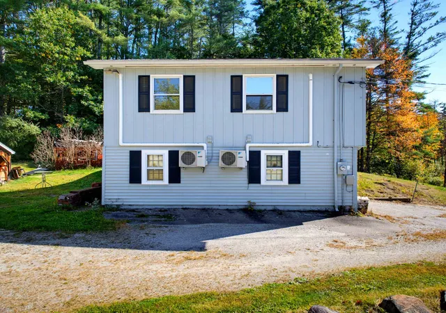 Photo 3 of Single family home for sale at 204 High St, Boscawen, NH 03303 | MLS# 5113621 | Listing updated on 2026-10-16