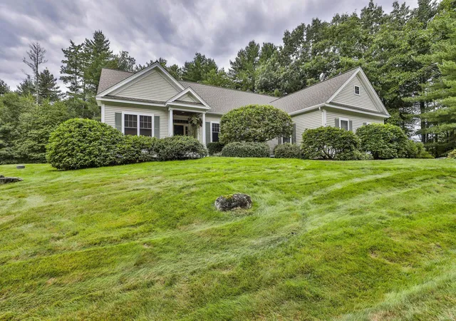 Photo 1 of Condo for sale at 14 Hancock Dr, Bedford, NH 03110 | MLS# 5113635 | Listing updated on 2026-10-21