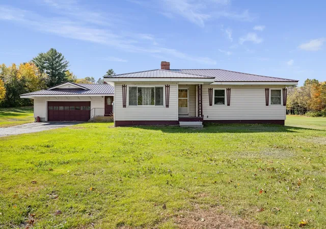 Single family home for sale at 583 US Route 3, North Stratford, NH 03590 | MLS# 5113663